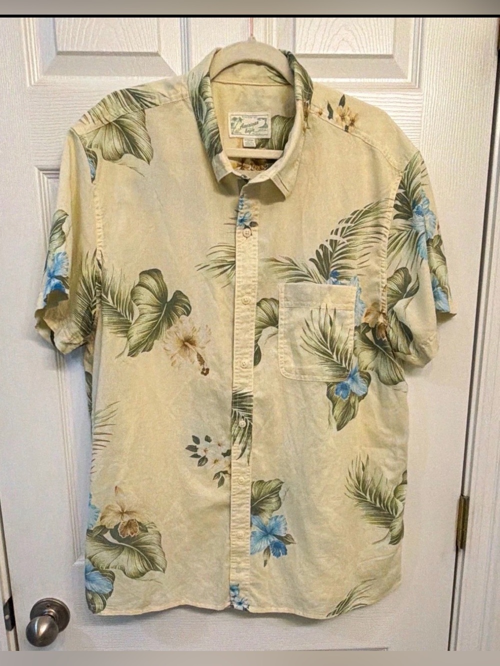American Eagle Outfitters Beige Floral SS Button-Down Shirt Linen Blend